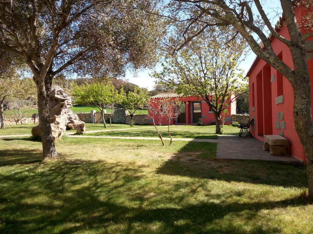 Turismo Rurale L'Agliuledda Vila Sant'Antonio di Gallura Exterior foto