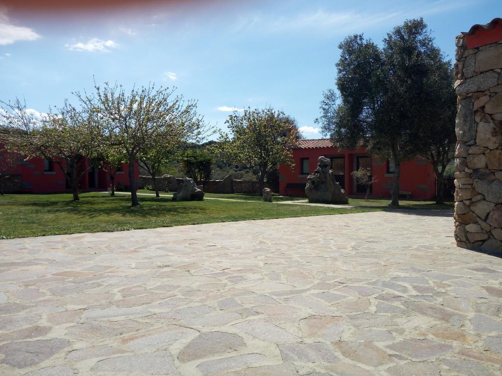 Turismo Rurale L'Agliuledda Vila Sant'Antonio di Gallura Exterior foto