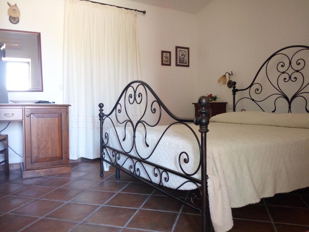 Turismo Rurale L'Agliuledda Vila Sant'Antonio di Gallura Exterior foto