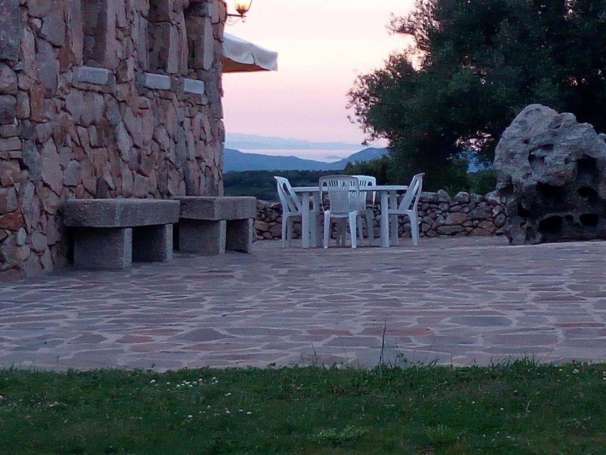 Turismo Rurale L'Agliuledda Vila Sant'Antonio di Gallura Exterior foto