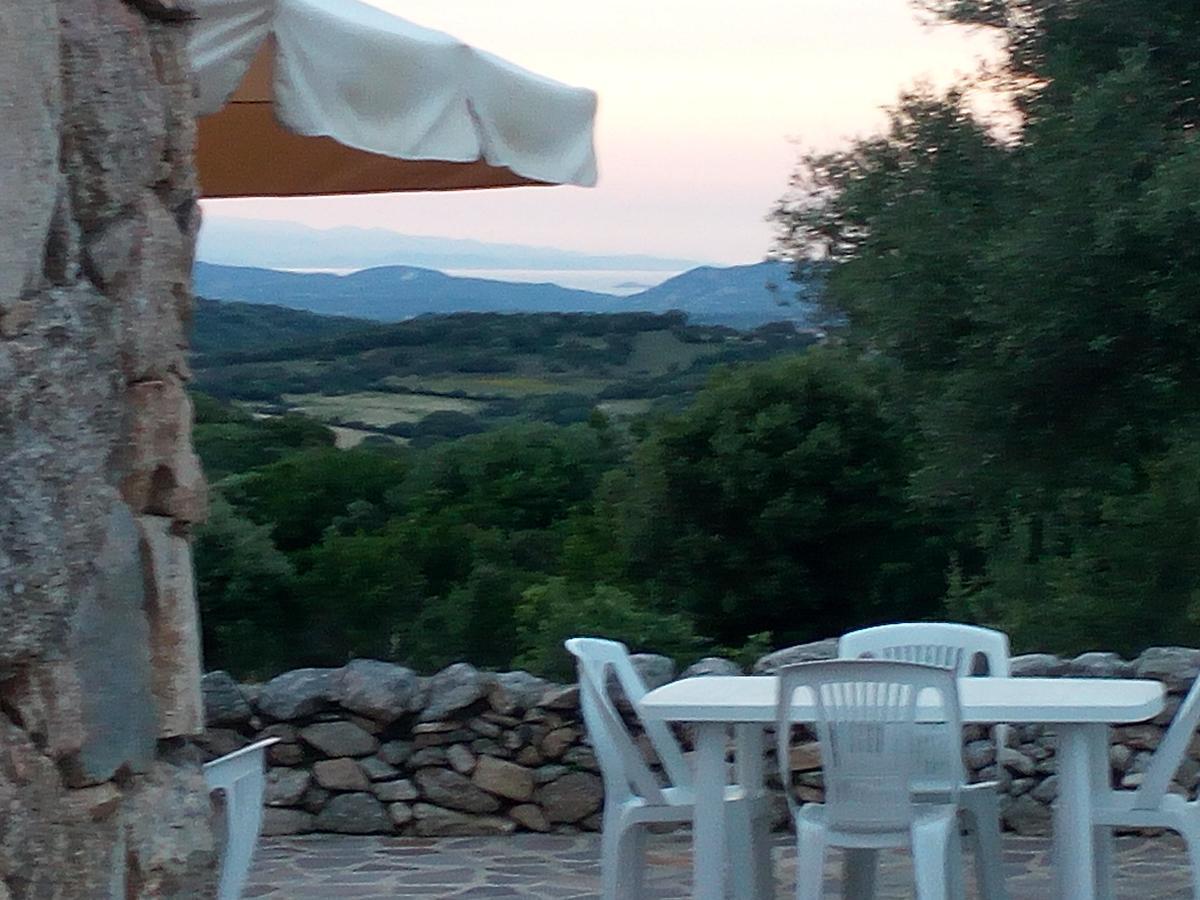 Turismo Rurale L'Agliuledda Vila Sant'Antonio di Gallura Exterior foto